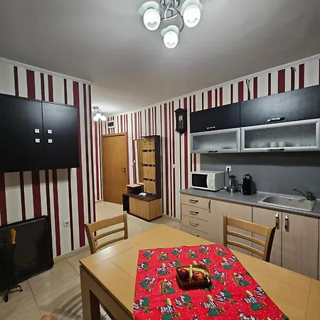 Apartment частен гранд манастира 2б5 *