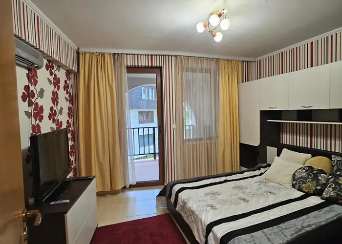 частен гранд манастира 2б5 * Pamporowo