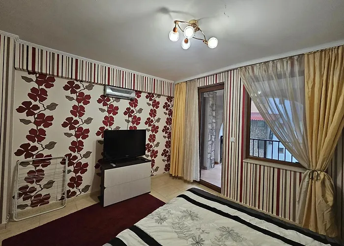 частен гранд манастира 2б5 * Pamporowo